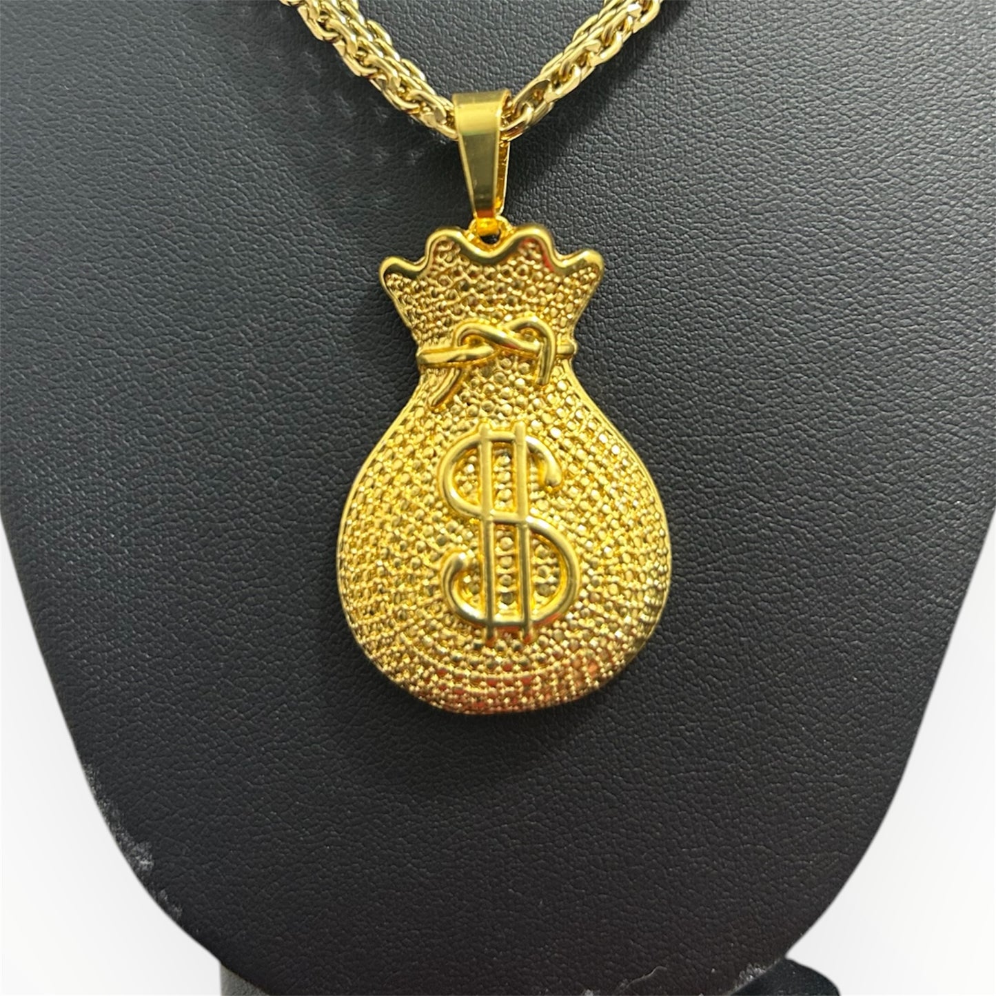 Collar Dorado con Dije de Bolsa de Dinero